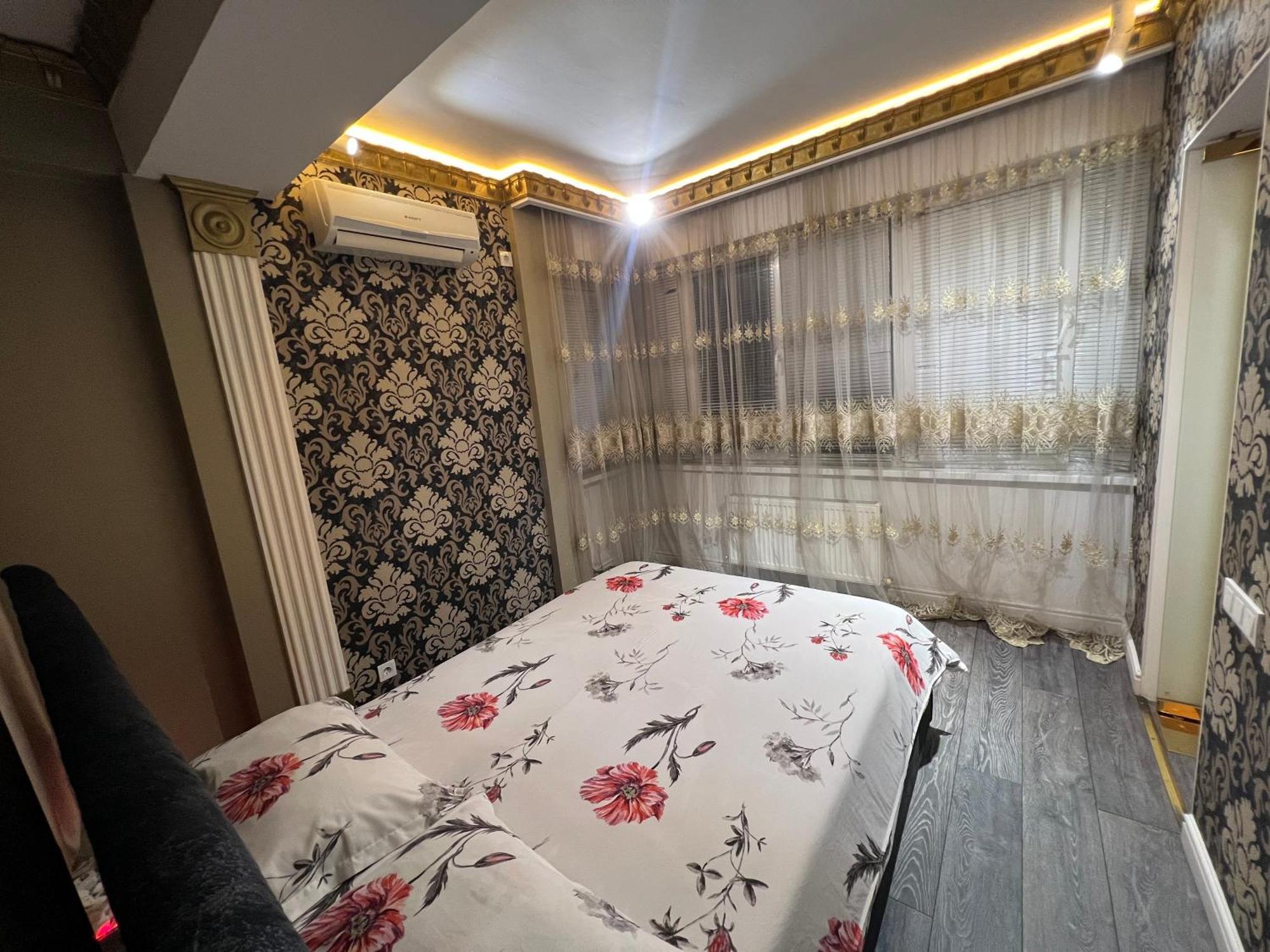 2 Bedrooms Heart Of City Center Chisinau Exterior foto