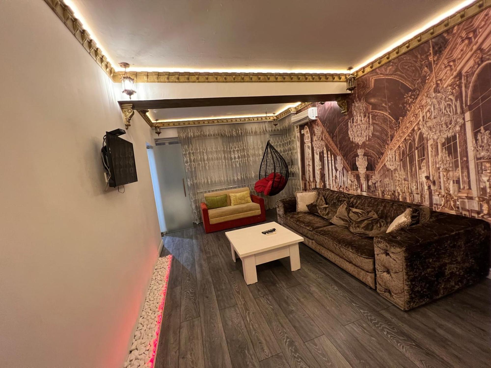 2 Bedrooms Heart Of City Center Chisinau Exterior foto