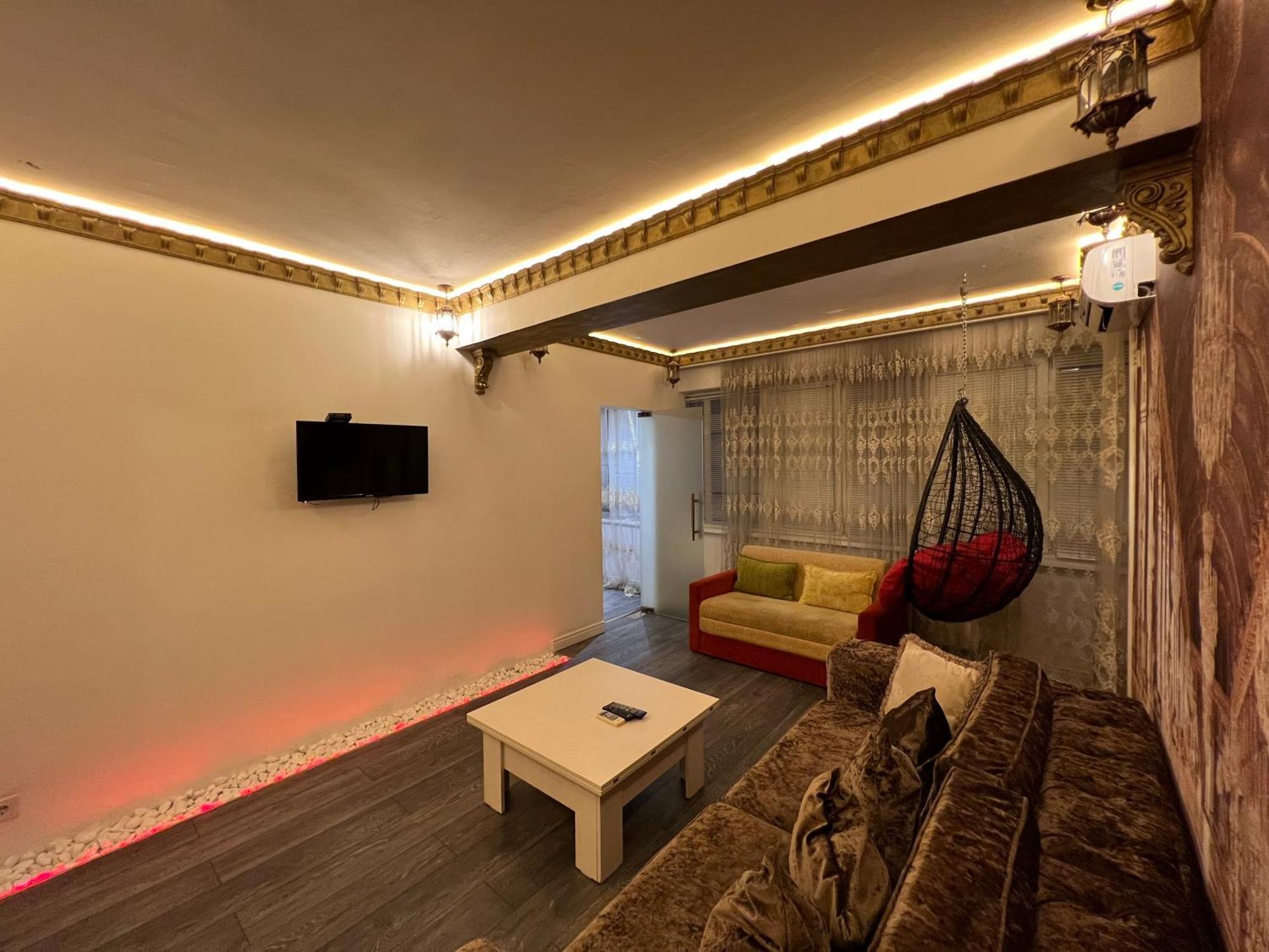 2 Bedrooms Heart Of City Center Chisinau Exterior foto